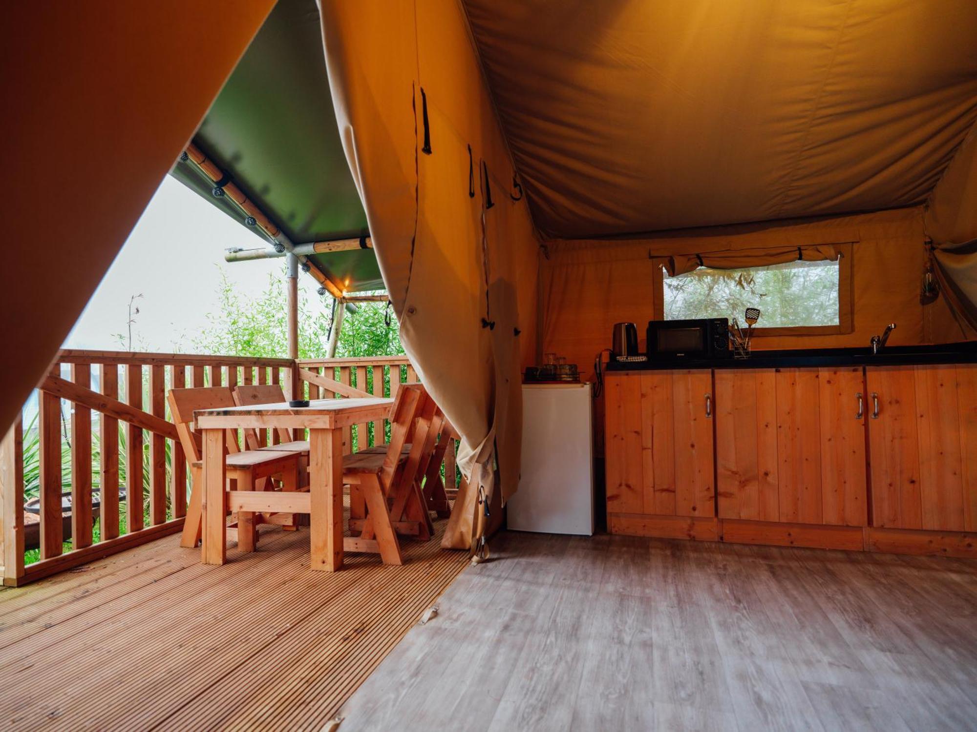 Sunset Retreats Safari Tent Ombersley Exteriér fotografie